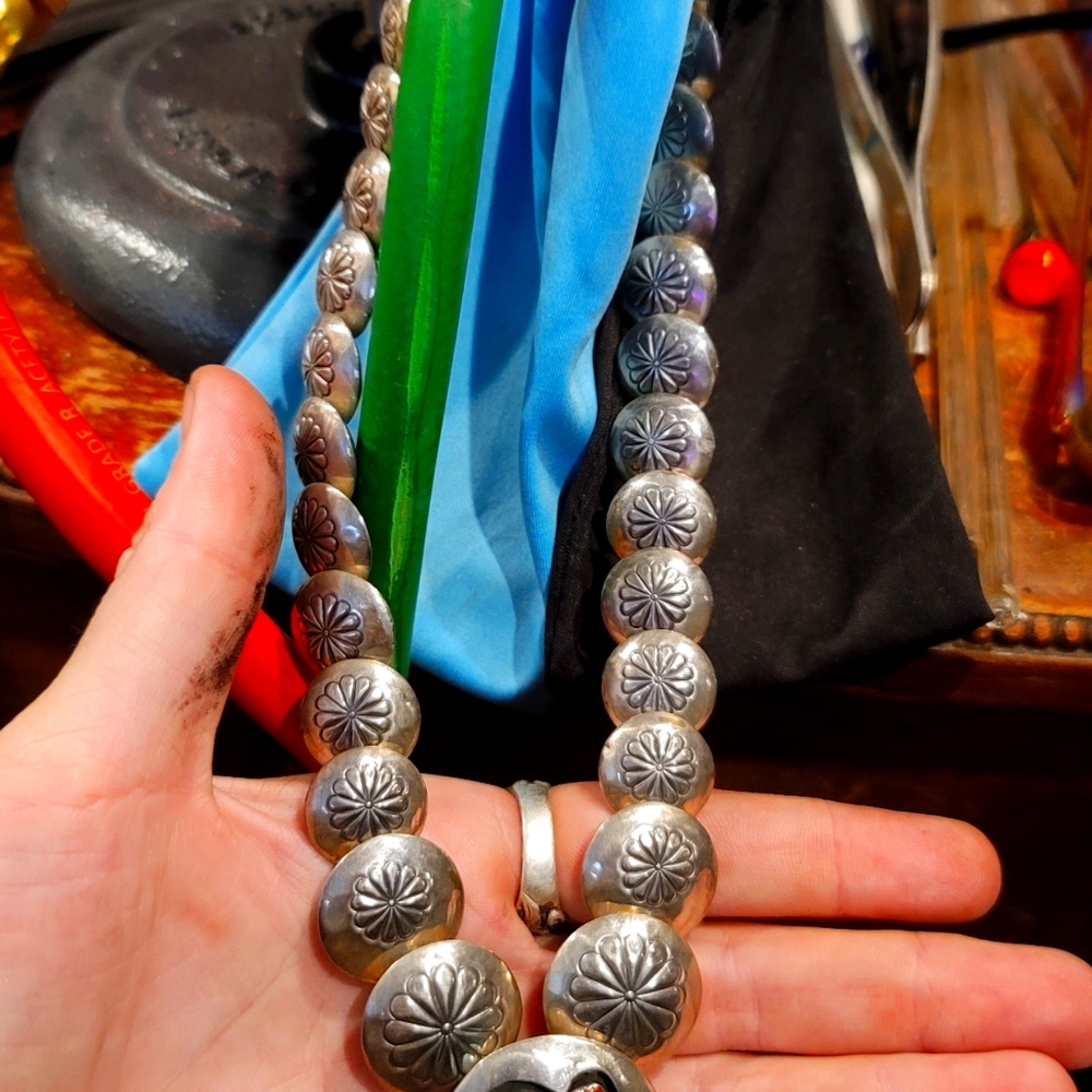 Squash blossom neclace vintage. Reversable.